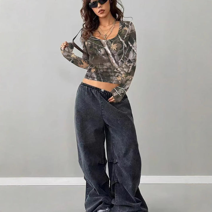 Damen Camouflage Langarmshirt mit V-Ausschnitt und modernen Details Drune