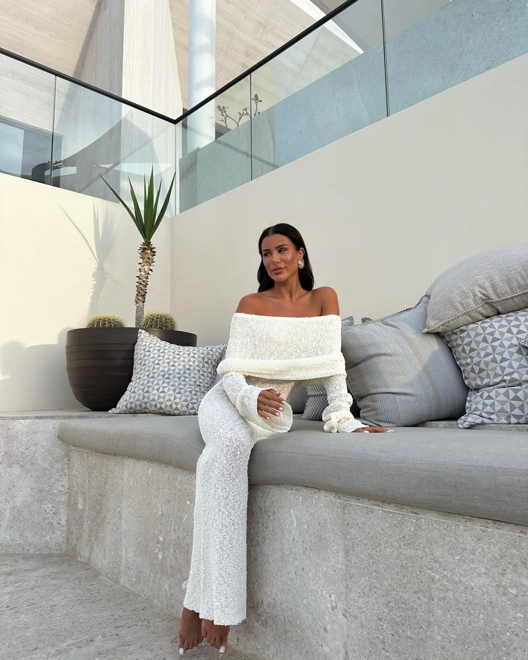 Damen Elegantes Off-Shoulder Strickkleid mit langen Ärmeln und weitem Bein Drune