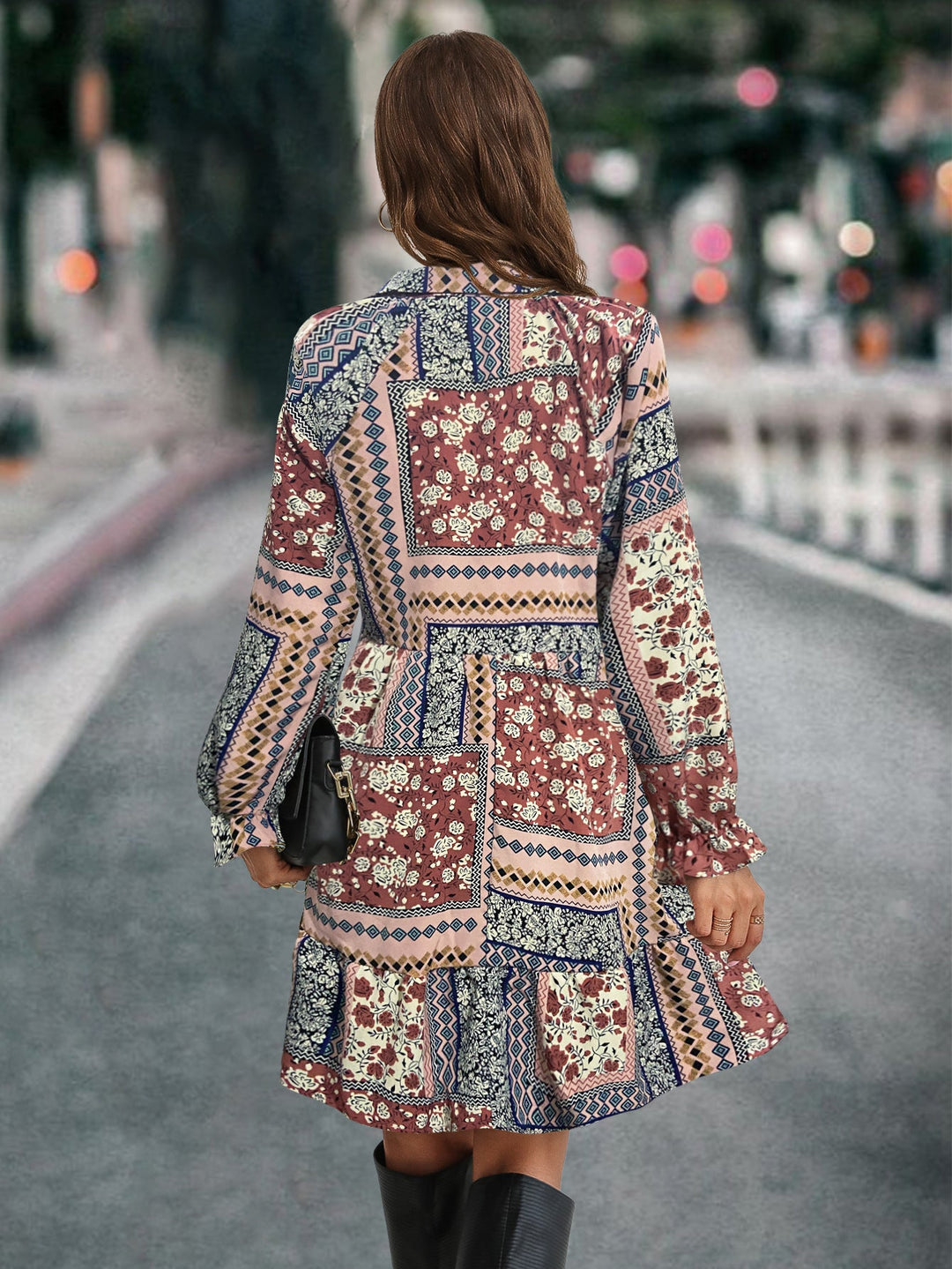 Damen Boho-Minikleid mit langen Ärmeln und buntem Muster Drune