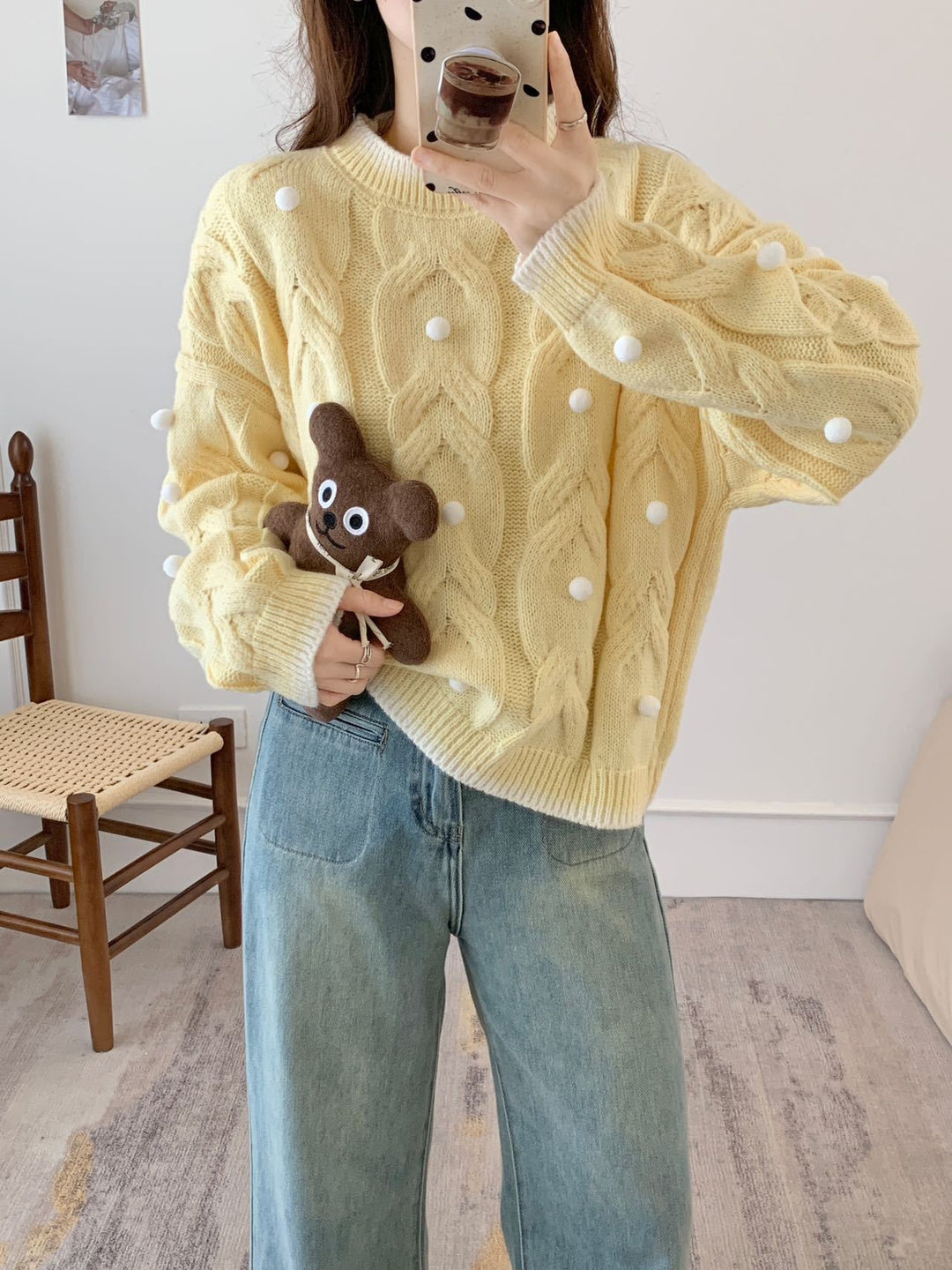 Damen Grob gestrickter Oversize Pullover mit lässigem Zopfmuster und verspielten Applikationen Drune