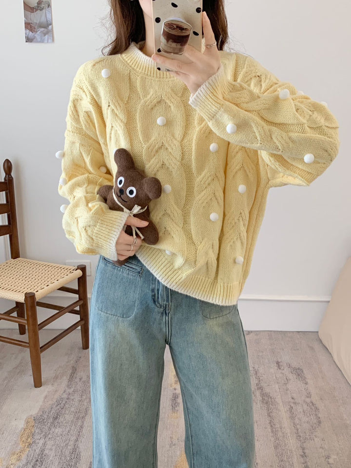 Damen Grob gestrickter Oversize Pullover mit lässigem Zopfmuster und verspielten Applikationen Drune