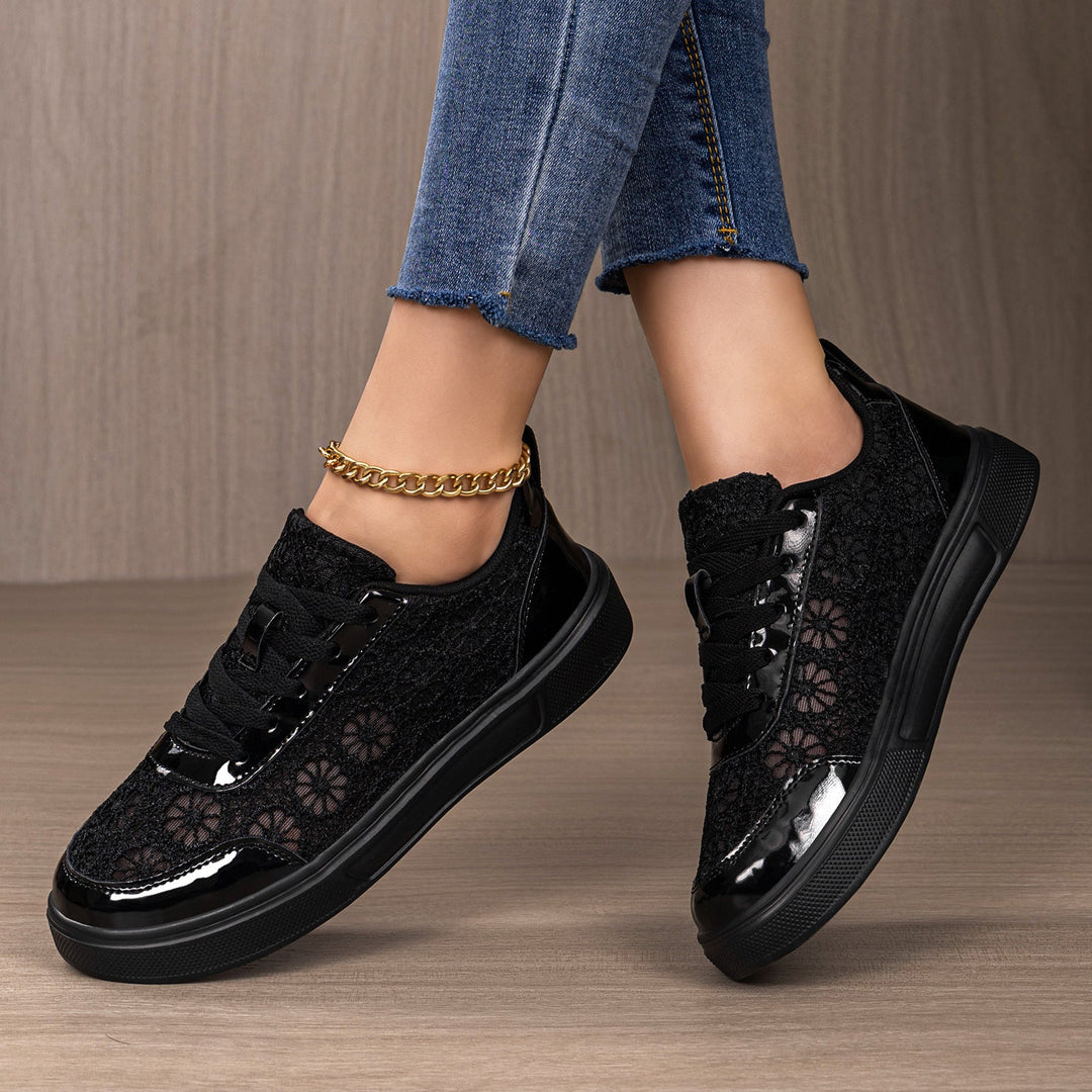 Damen Sneakers mit filigraner Spitzenoptik und dämpfender Sohle Drune