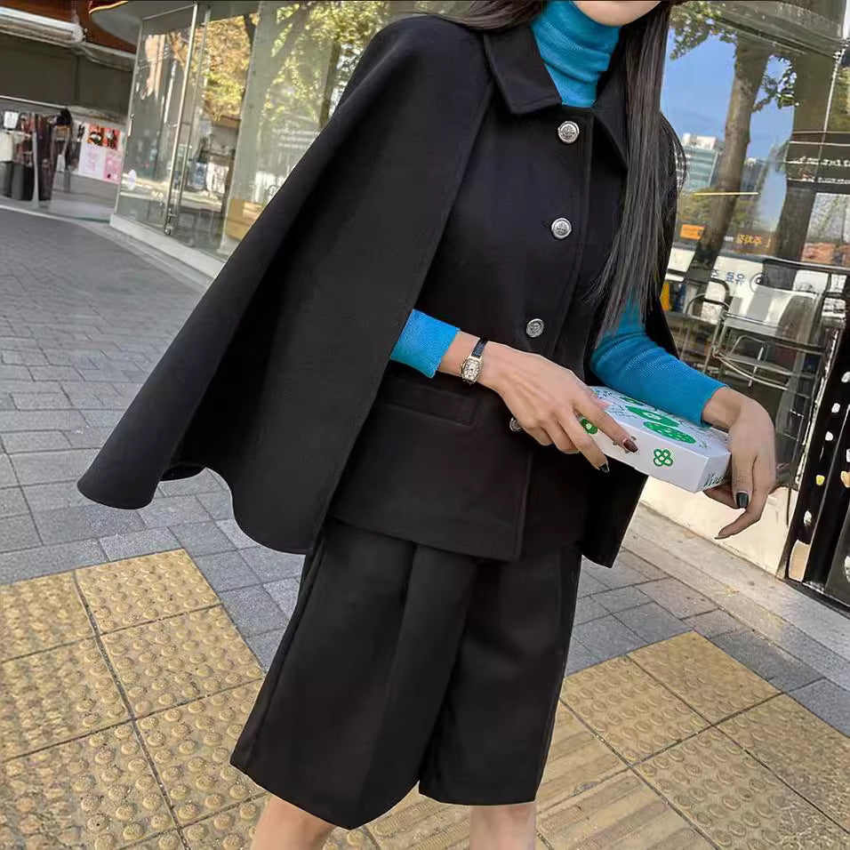 Damen Kurzer Wollmix-Cape-Mantel mit Hemdkragen und aufgesetzten Taschen Drune
