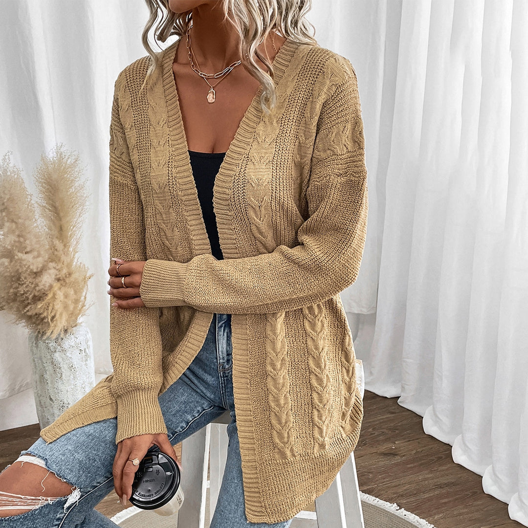 Damen Grobstrick Cardigan mit elegantem Zopfmuster und modernen Akzenten Drune