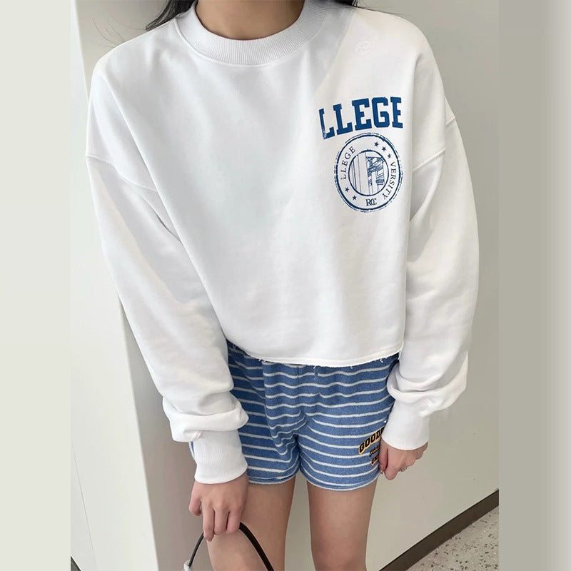 Damen Kurzer Sweatshirt mit oversized Schnitt Drune