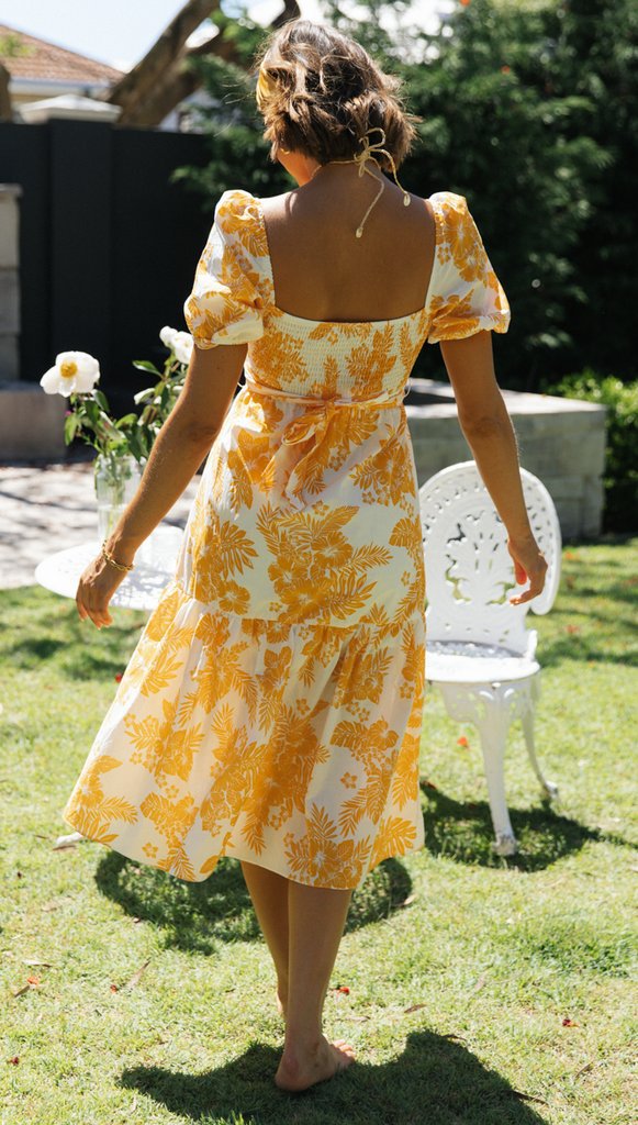 Damen Midi Kleid mit Wasserfall-Ausschnitt und floralen Details Drune