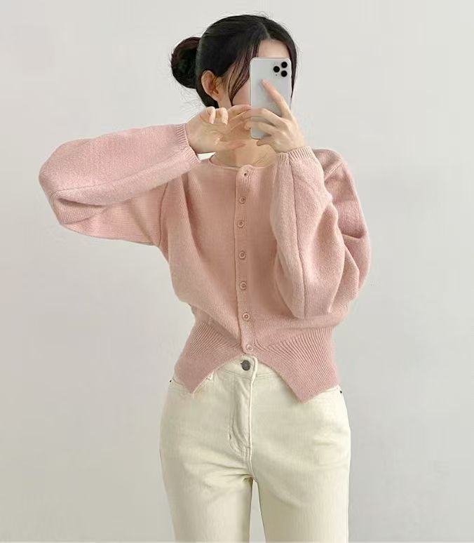 Damen Cropped Strickjacke mit Knopfleiste und oversized Ärmeln Drune