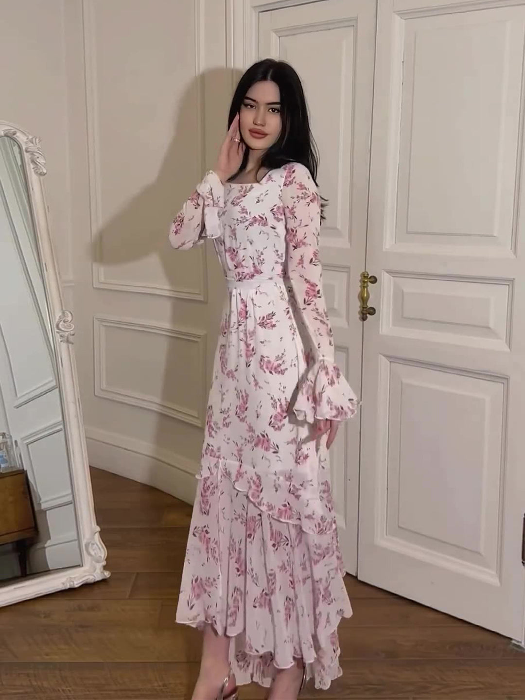 Damen Rüschenkleid mit floralem Design und elegantem V-Ausschnitt Drune
