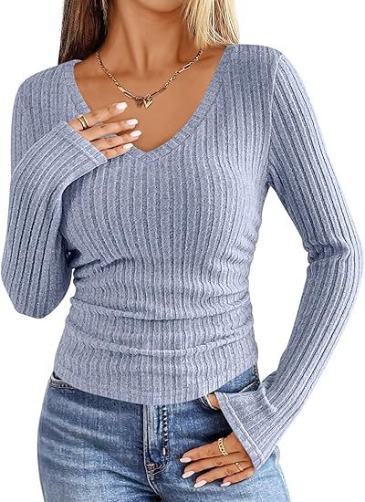 Damen Geripptes tailliertes Langarm-Feinstrickshirt mit V‑Ausschnitt und Ärmelschlitz Drune