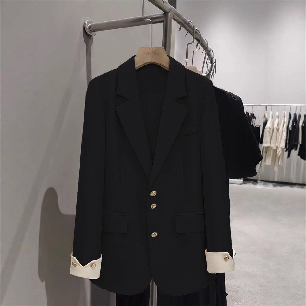 Damen Eleganter Blazer mit goldenen Knopfdetails Drune