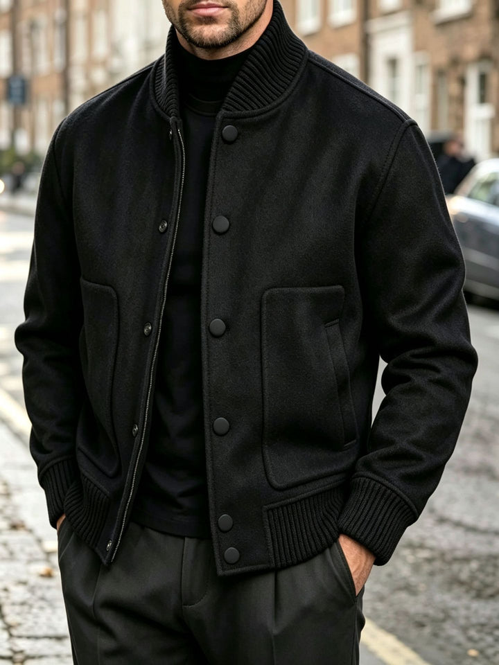 Herren Stilvolle Strickjacke mit Knopfverschluss
