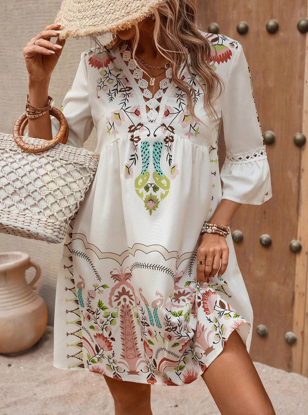Damen Boho-Kleid mit Stickerei, Häkel-V-Ausschnitt und ausgestellter A-Linie Drune