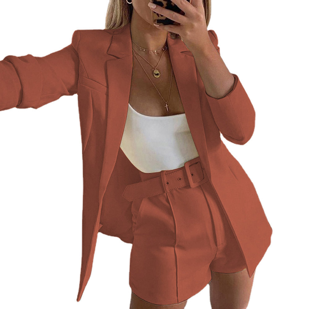 Damen Zweiteiliges maßgeschneidertes Blazer‑Set mit hochtaillierten Shorts und Gürtel Drune