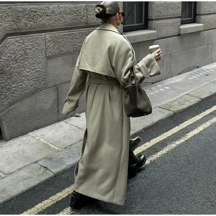 Damen 300+ langer oversized Trenchcoat mit Taillengürtel und Schulterpatten Drune
