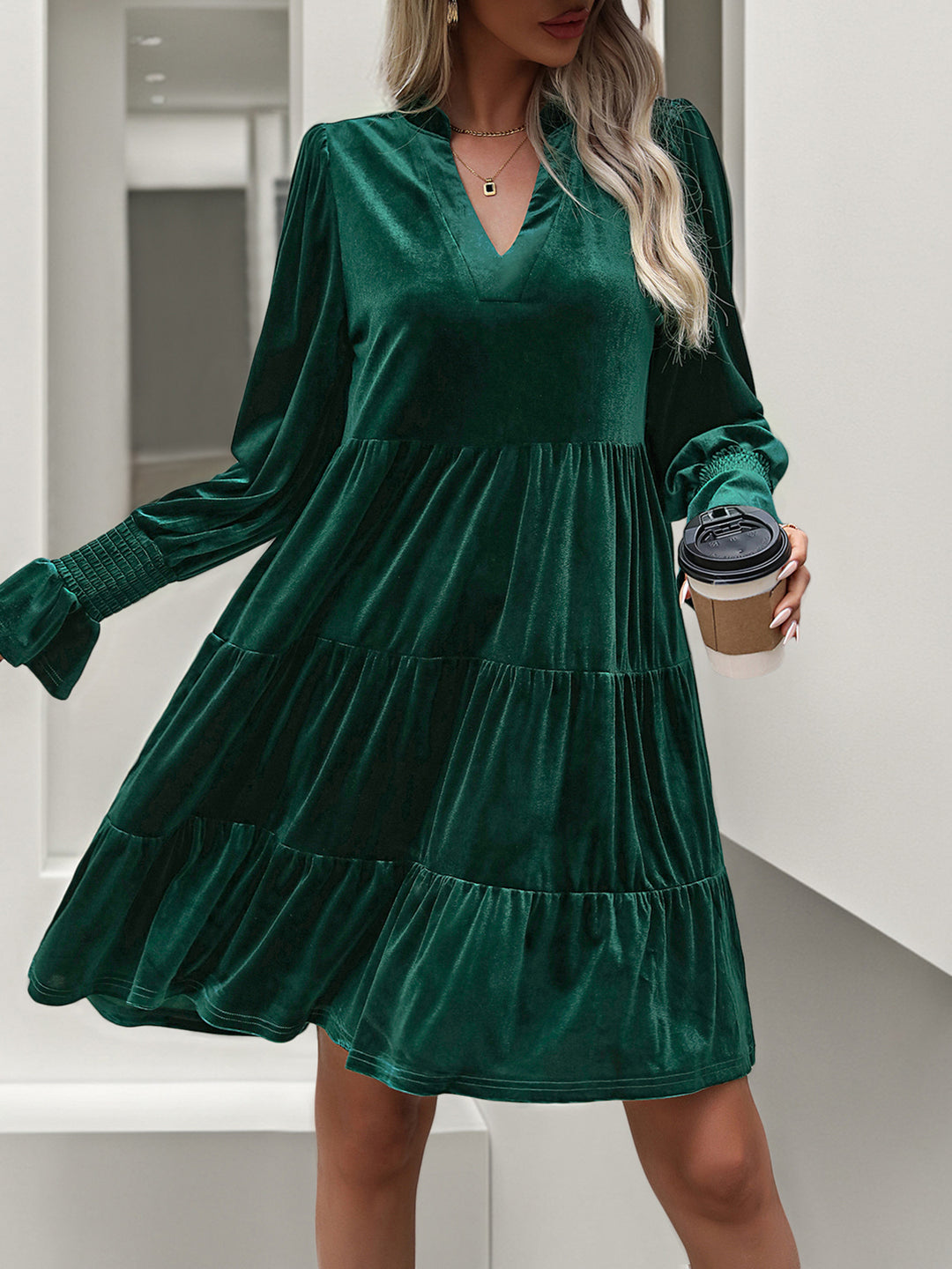 Damen Verspielt geschnittenes Kleid mit V-Ausschnitt Drune