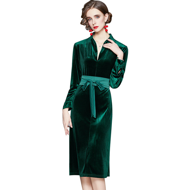 Damen Samt-Midikleid mit Stehkragen und tailliertem Bindegürtel Drune