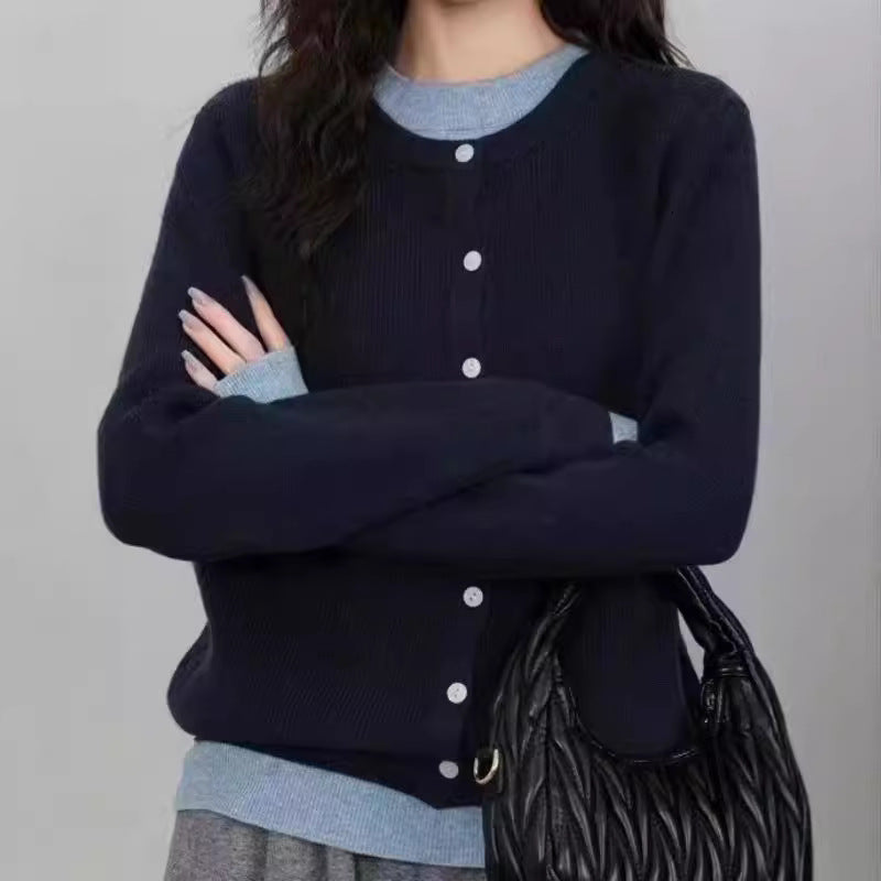 Damen Strickjacke mit klassischen Knopfdetails und komfortablem Ausschnitt Drune