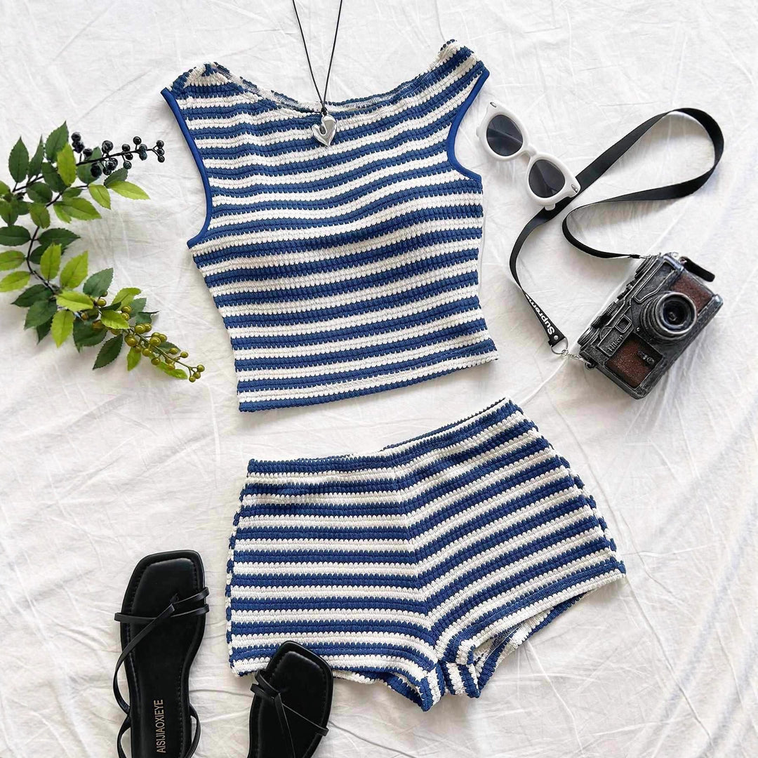Damen Strand-Outfit mit gestreiftem Crop-Top und Shorts Drune