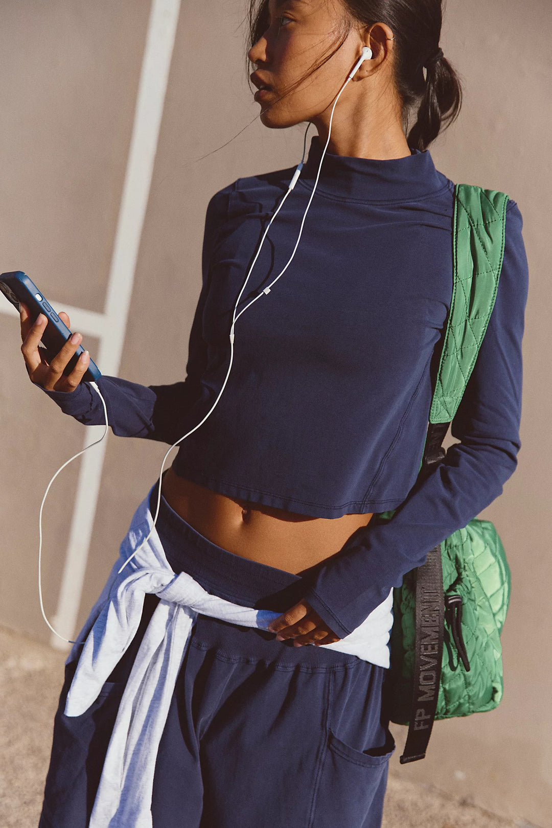Damen lässiges Set aus cropped Oberteil und weiten Hose Drune