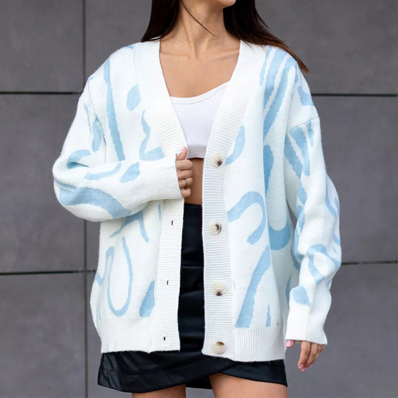 Damen Strickjacke mit modernem Muster und eleganten Knöpfen