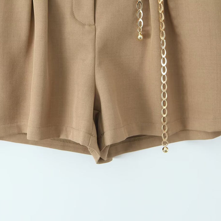 Damen Chice Shorts mit eleganter Kette und hochgeschnittenem Bund Drune