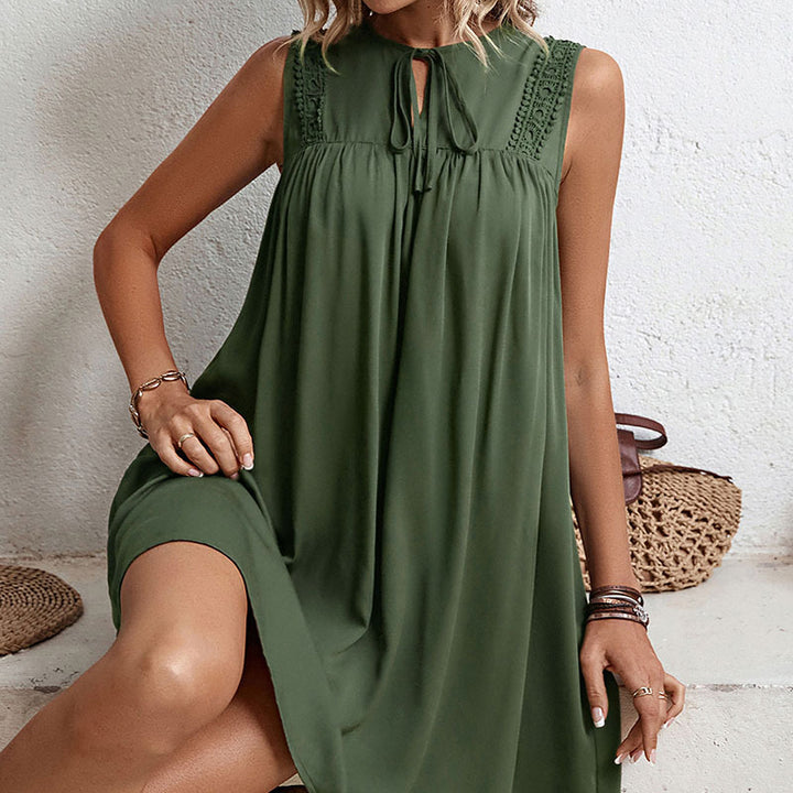 Damen luftiges Sommerkleid mit voluminösen Rüschen und schickem Halsdetail Drune
