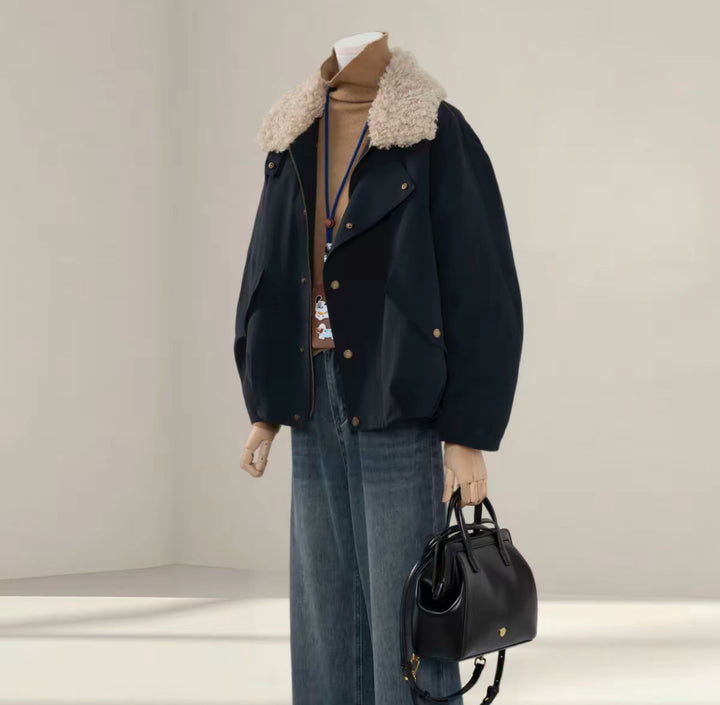 Damen Kurze Oversize-Bomberjacke mit Teddykragen und Druckknopfdetails Drune