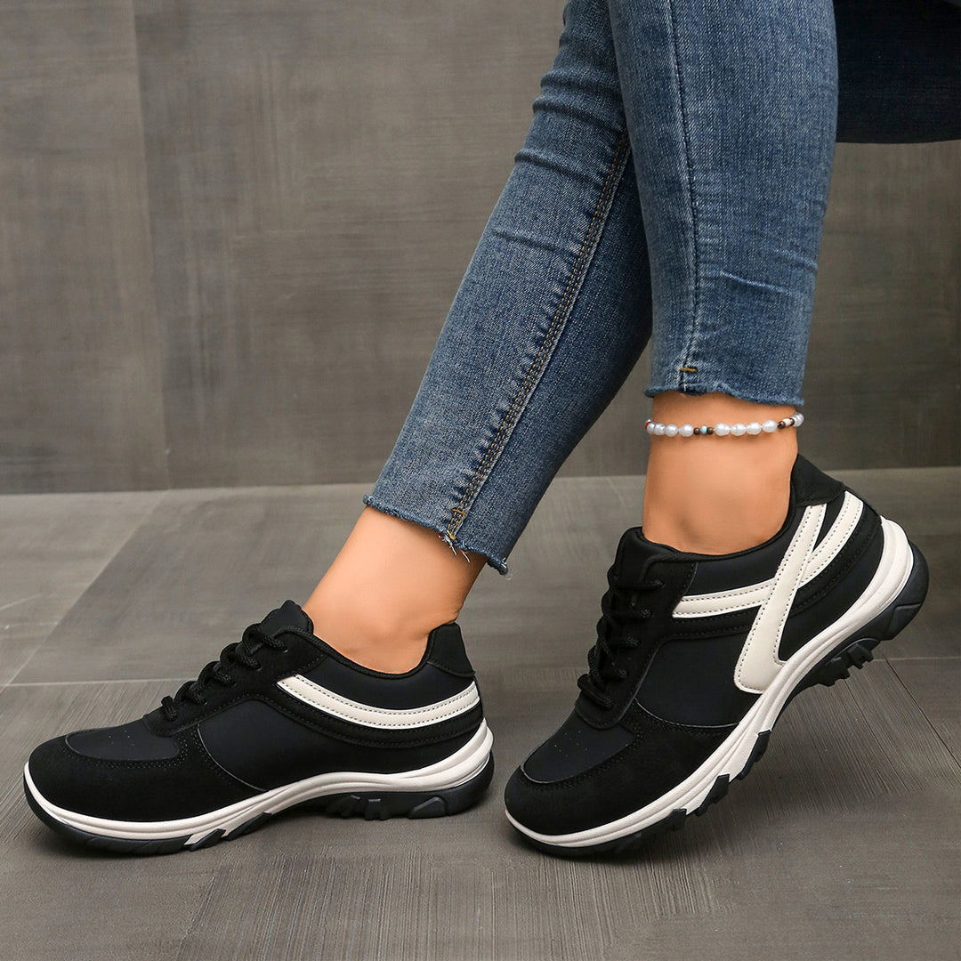 Damen Plateau-Sneaker mit robuster Profilsohle und gepolstertem Komfortfußbett Drune