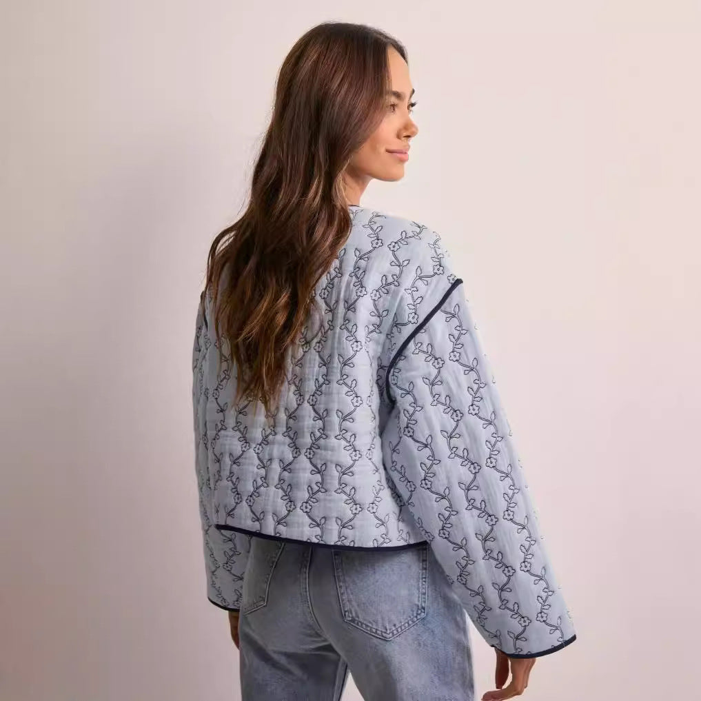 Damen Steppjacke mit modernem grafischen Muster und tailliertem Schnitt Drune