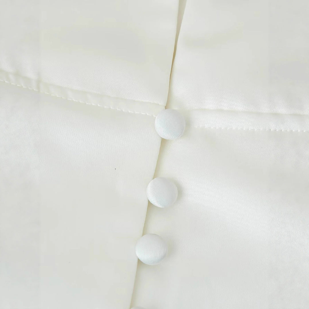 Damen nan taillierte Bluse mit verdeckter Knopfleiste, Wiener Nähten und elegantem V‑Ausschnitt Drune