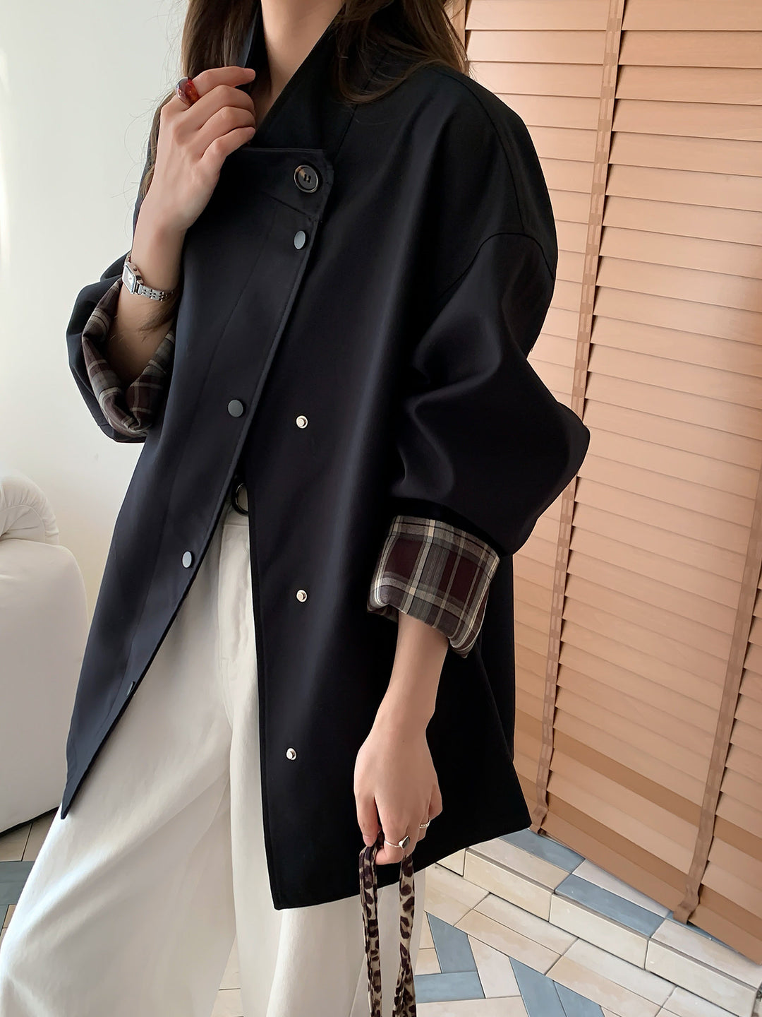 Damen Oversized Kurzjacke mit Druckknopfleiste und karierter Ärmelaufschlag Drune