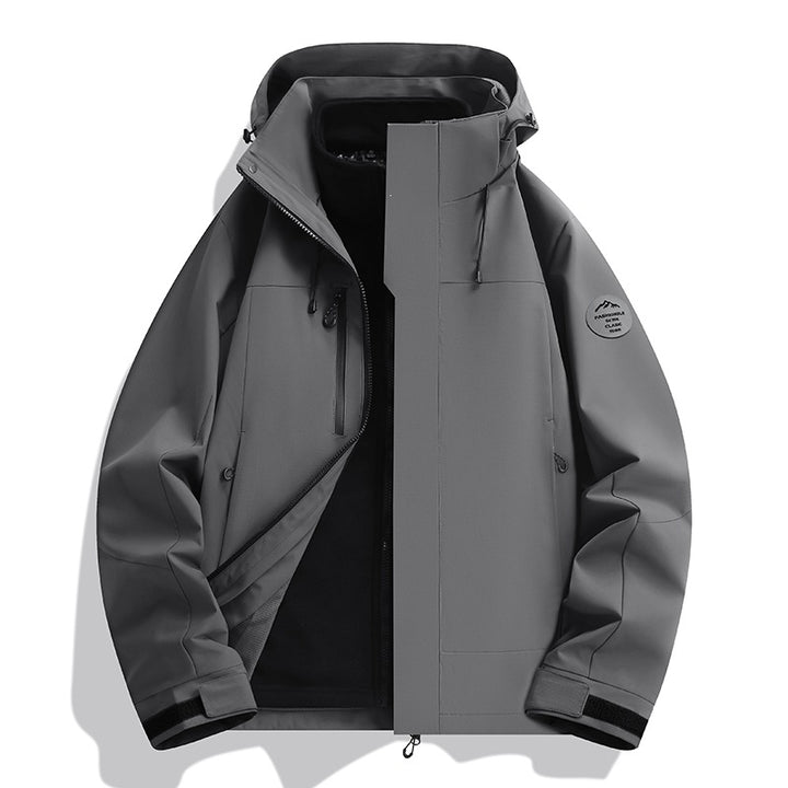 Herren Wetterfeste Softshelljacke mit Fleece‑Innenfutter, verstellbarer Kapuze & Reißverschluss‑Brusttasche Drune