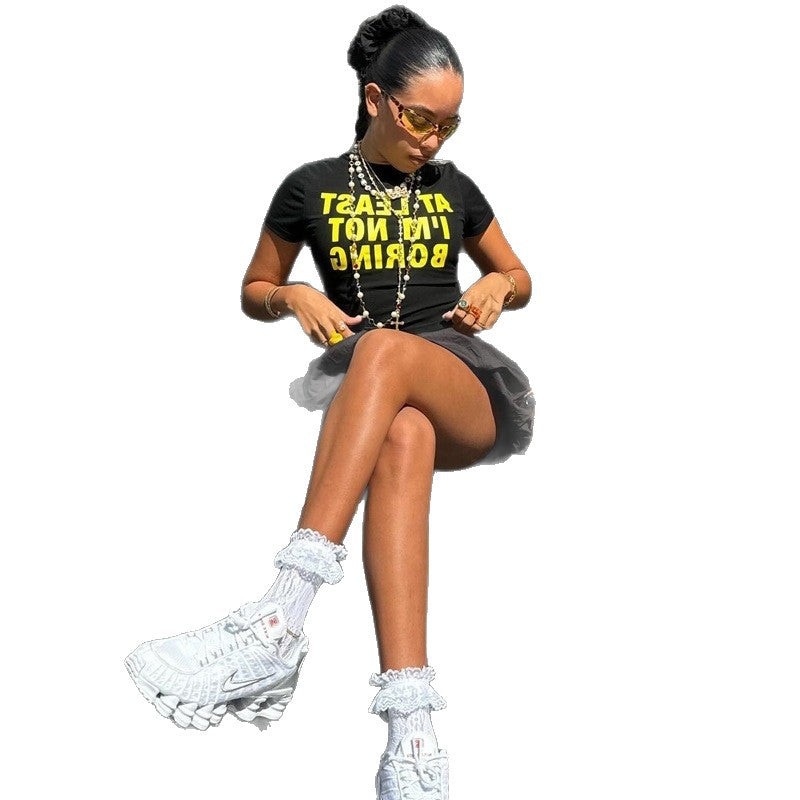 Damen cropped T-Shirt mit auffälligem Typografie-Druck Drune