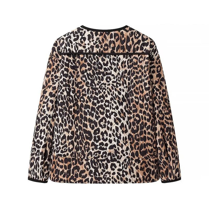Damen Kurzjacke mit Leo‑Alloverprint, Rundhalsausschnitt und kontrastierender Paspel Drune