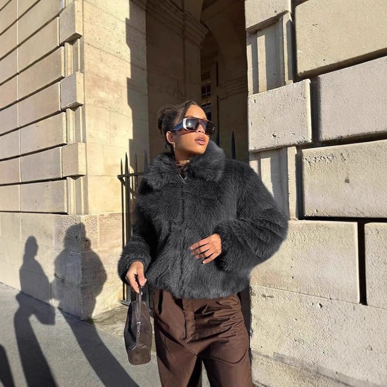 Damen Kurze Boxy‑Faux‑Fur‑Fliegerjacke mit dichtem Hochflor und breitem Umlegekragen Drune