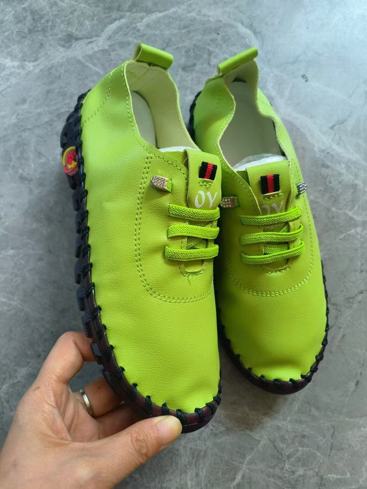 Damen Leichter, weicher Slipper mit handgenähter Gummisohle und elastischer Schnürung Drune