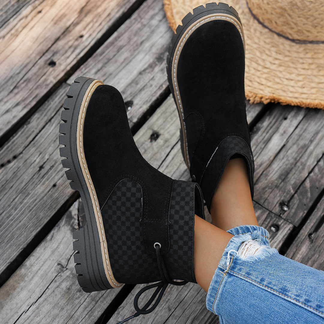 Damen nan kurze Wildleder-Stiefelette mit robuster Profilsohle und gepolstertem Schaft Drune