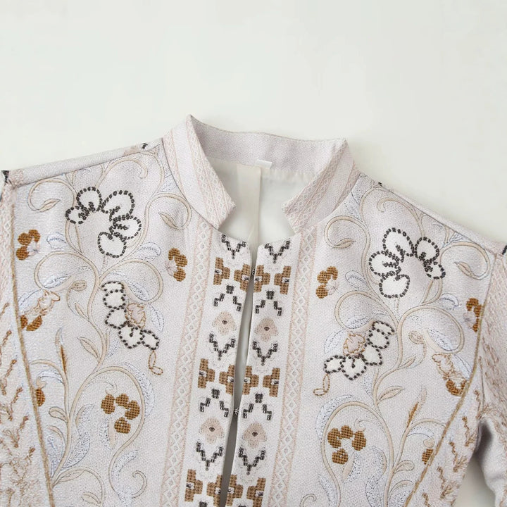 Damen nan ornamentale Stickjacke im Boxy-Schnitt mit Stehkragen und Zierbordüre Drune
