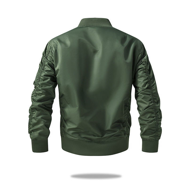 Herren -beschichtete Nylon-isolierte Bomberjacke mit gerüschtem Ärmel-Detail, Reißverschluss-Nutzentasche und Knopfklappen-Eingriffstaschen Drune