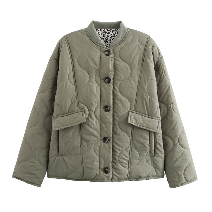 Damen nan gesteppte Übergangsjacke mit Rundhals, Wellensteppung, Knopfleiste und aufgesetzten Pattentaschen Drune