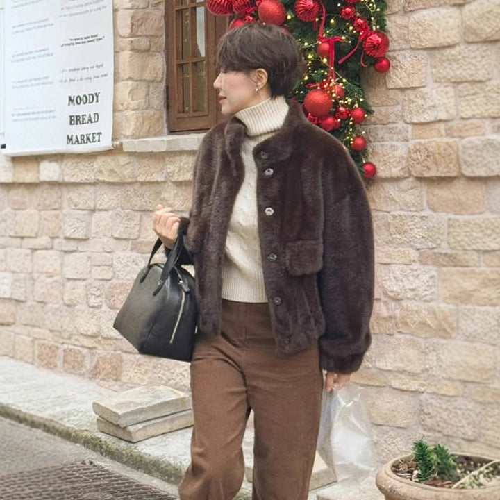 Damen Kurzjacke im Teddy‑Fauxfur mit Boxy‑Silhouette und aufgesetzter Tasche Drune
