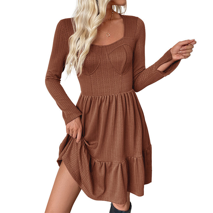 Damen Rippstrick-Midikleid mit Korsagen-Nähten, quadratischem Ausschnitt und Stufenrock Drune