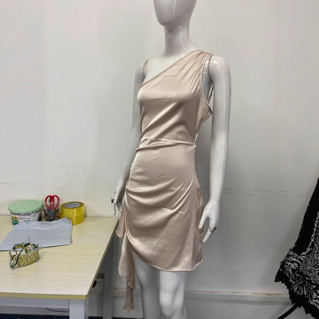 Damen Elegantes Ein-Schulter Kleid mit fließendem Schnitt und asymmetrischem Saum Drune