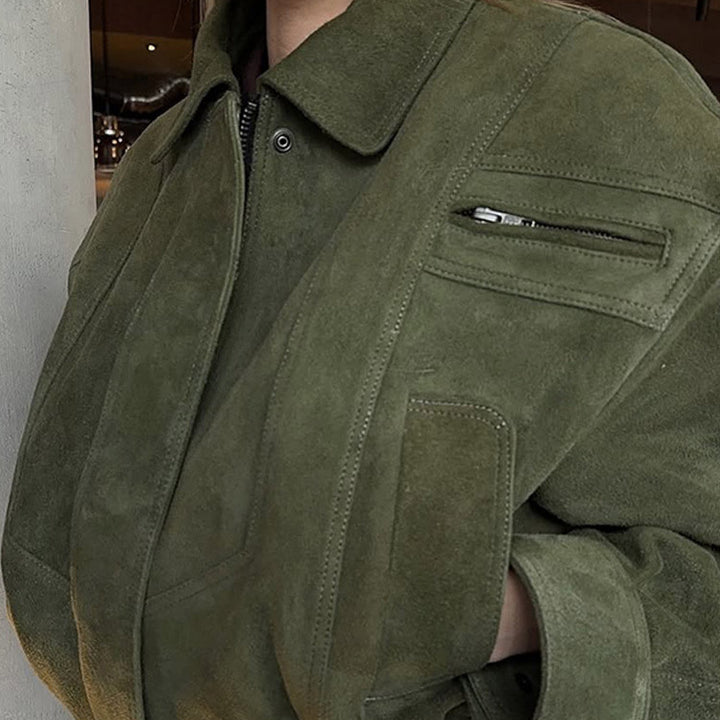 Damen Kurzer Veloursleder-Bomber mit elastischer Taillierung und überschnittener Schulter Drune