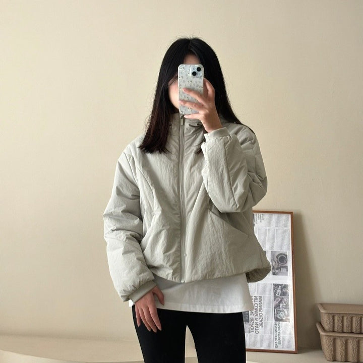 Damen Kurz geschnittene leichte Thermo-Kapuzenjacke mit Oversize-Silhouette Drune
