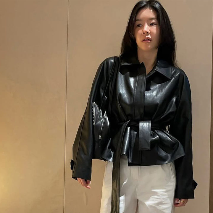 Damen Taillierbare Kunstlederjacke mit Wickelgürtel und kastiger Silhouette Drune