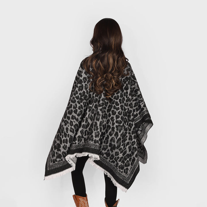 Damen Jacquard-Capeponcho mit Leo-Struktur und Fransensaum Drune