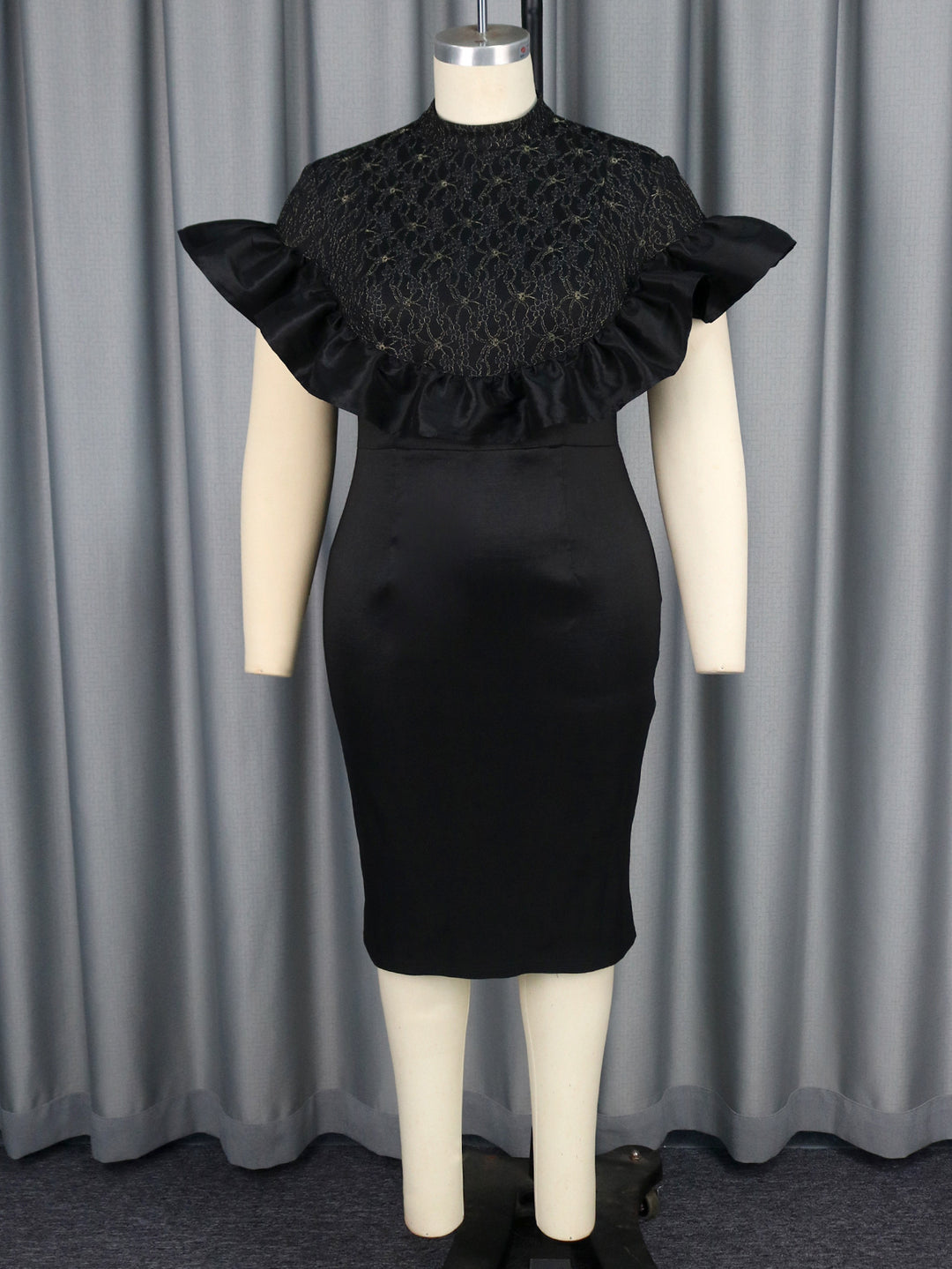 Damen Elegantes Kleid mit Rüschenausschnitt Drune