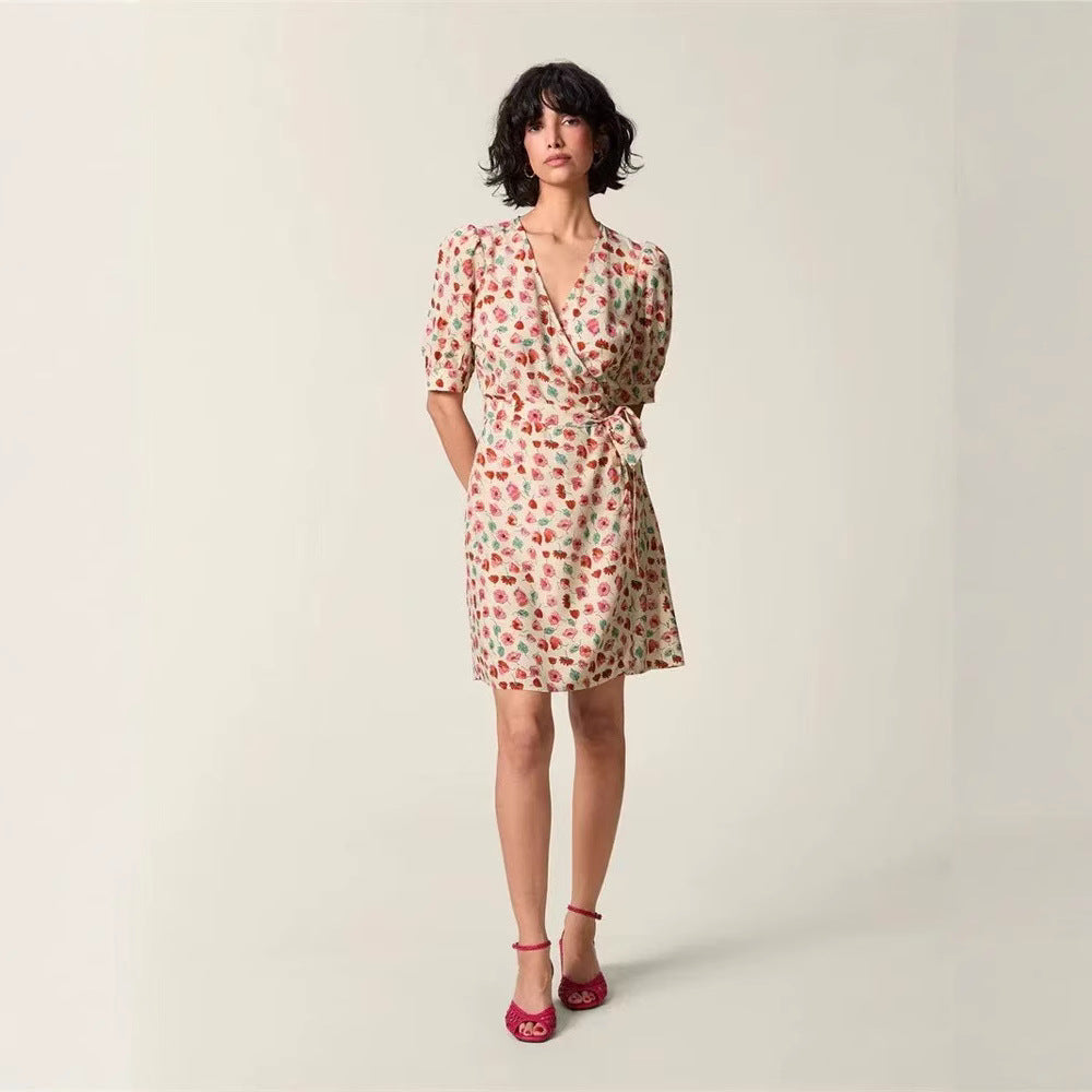 Damen Wickelkleid mit charmantem Blumenmuster und femininen Puffärmeln Drune