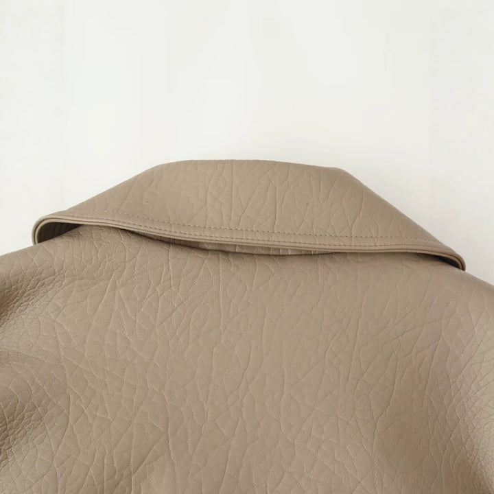 Damen Cropped Lederoptik‑Blouson mit Doppelreihe, elastischem Saum und Oversize‑Revers Drune